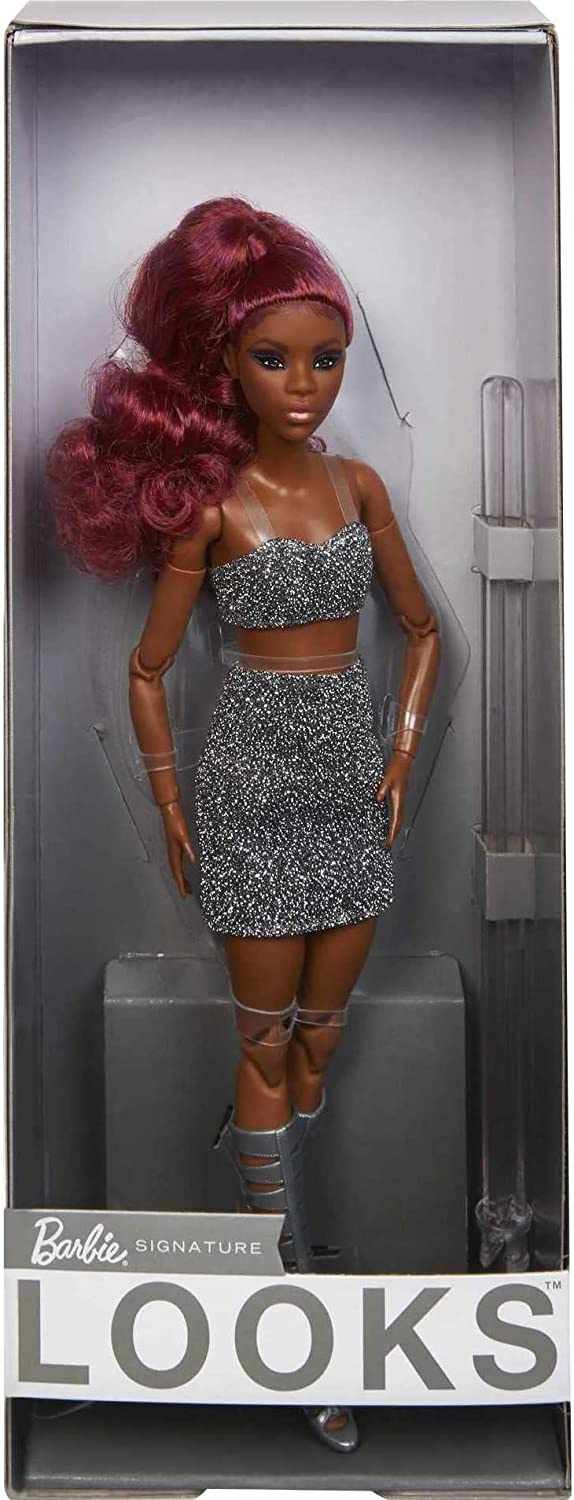 Barbie HCB77 - Signature Looks Puppe (rote Haare), voll bewegliche Modepuppe mit glitzerndem Kurzoberteil und Rock